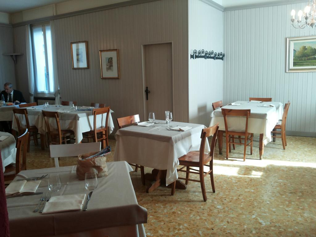 Albergo Il Gembro Sondrio Exterior photo